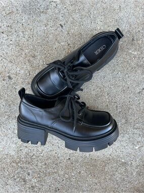 Black Chunky Lace-Up Platform Oxfords